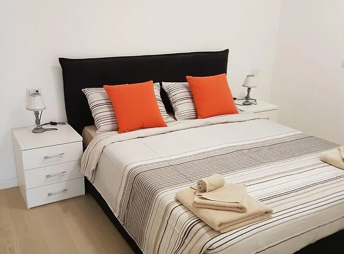 Baia Blu - Luxury With Pool Appartement Cremia